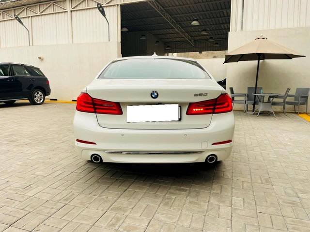 https://images10.gaadi.com/usedcar_image/3687781/original/processed_img2921734__usedcar_1_15__10151700893127_1700893154.jpeg?imwidth=6401