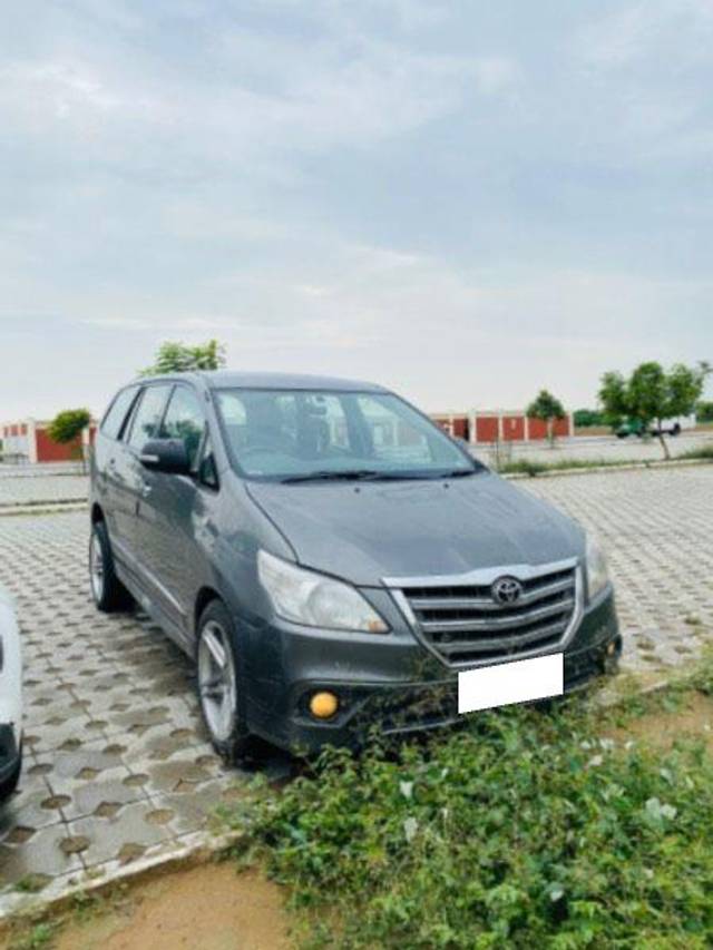 https://images10.gaadi.com/usedcar_image/3687789/original/processed_aa070ab9-e6ad-43ee-acd2-d51833a0f67c.jpeg?imwidth=6400