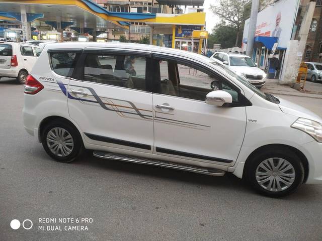 https://images10.gaadi.com/usedcar_image/3687836/original/processed_img2921769__used_car_2921769_1700894701.jpg?imwidth=6401