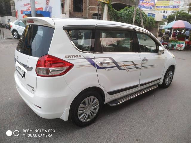 https://images10.gaadi.com/usedcar_image/3687836/original/processed_img2921769__used_car_2921769_1700894708.jpg?imwidth=6402