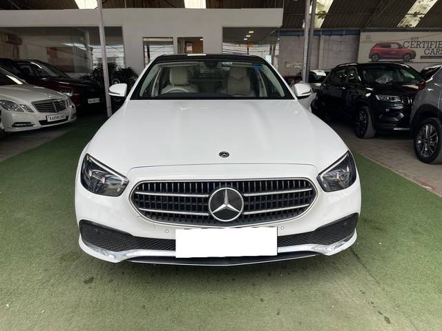 https://images10.gaadi.com/usedcar_image/3687844/original/processed_img2921774__used_car_2921774_1700895187.jpg?imwidth=6400
