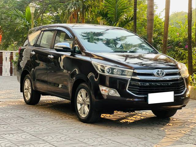 https://images10.gaadi.com/usedcar_image/3687874/original/processed_img2921790__used_car_2921790_1700896092.jpg?imwidth=6400