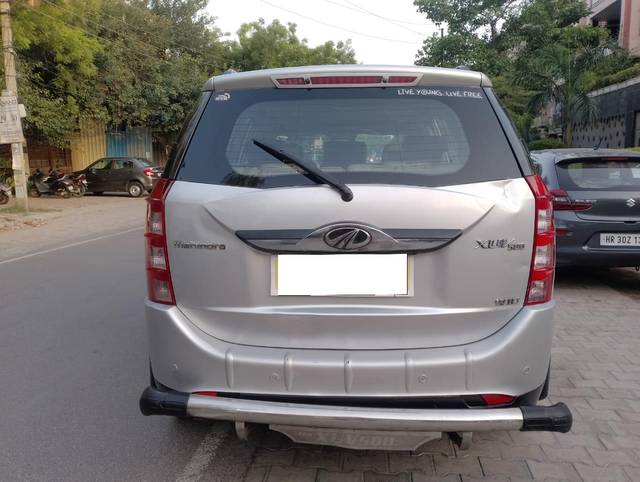 https://images10.gaadi.com/usedcar_image/3687877/original/processed_img2921792__used_car_2921792_1700897385.jpg?imwidth=6402