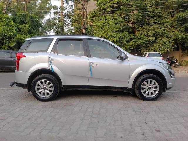 https://images10.gaadi.com/usedcar_image/3687877/original/processed_img2921792__used_car_2921792_1700897389.jpg?imwidth=6401