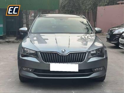 Skoda Superb Style 1.8 TSI AT Skoda Superb Style 1.8 TSI AT