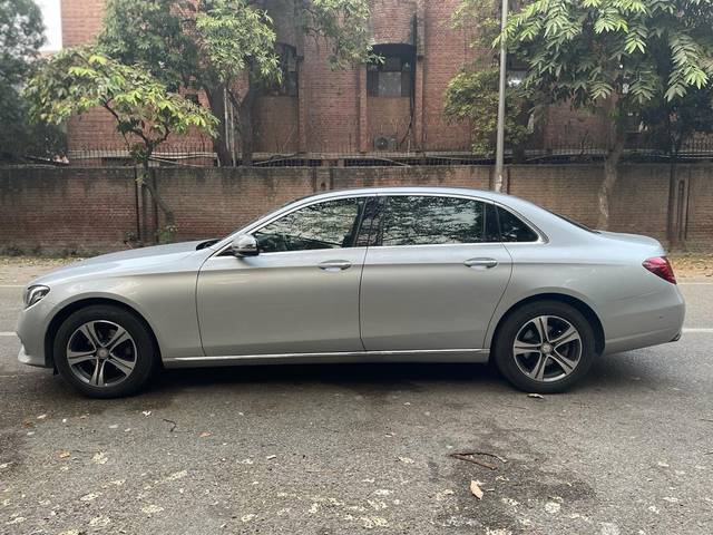 https://images10.gaadi.com/usedcar_image/3687935/original/img2921828__used_car_2921828_1700897978.jpg?imwidth=6400