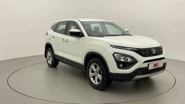 https://images10.gaadi.com/usedcar_image/3687971/original/9dff09c8-dc07-4b8c-b805-46bc1ba396d9__42.jpg?imwidth=6400