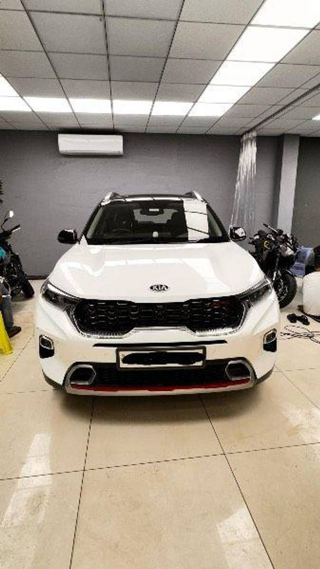 https://images10.gaadi.com/usedcar_image/3687984/original/processed_8546a973-a405-4a65-b3d2-8c095b126497.jpeg?imwidth=6400