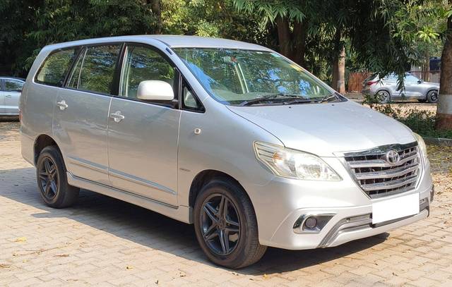 https://images10.gaadi.com/usedcar_image/3688086/original/processed_img2921907__used_car_2921907_1700902766.jpg?imwidth=6400