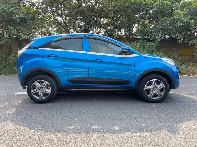 https://images10.gaadi.com/usedcar_image/3688112/original/img2921924__used_car_2921924_1700903324.jpg?imwidth=6401