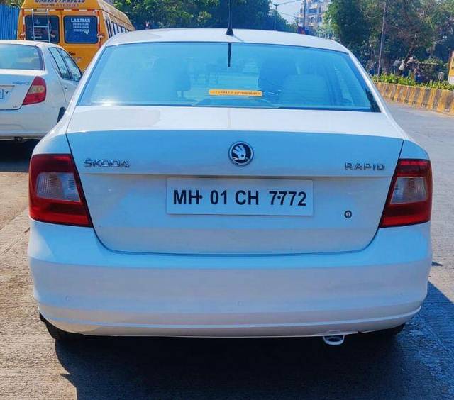 https://images10.gaadi.com/usedcar_image/3688118/original/processed_img2921926__usedcar_whatsappimage2023_04_16at21642pm_2__2921926_1700903522.jpeg?imwidth=6401