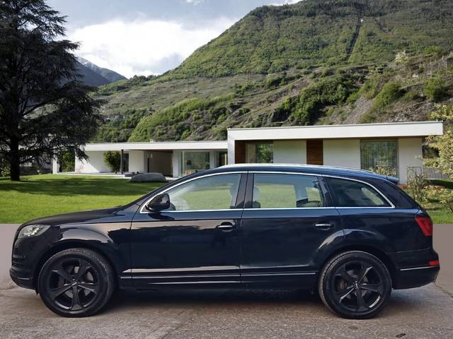https://images10.gaadi.com/usedcar_image/3688144/original/img2921941__used_car_2921941_1701957906.jpg?imwidth=6402