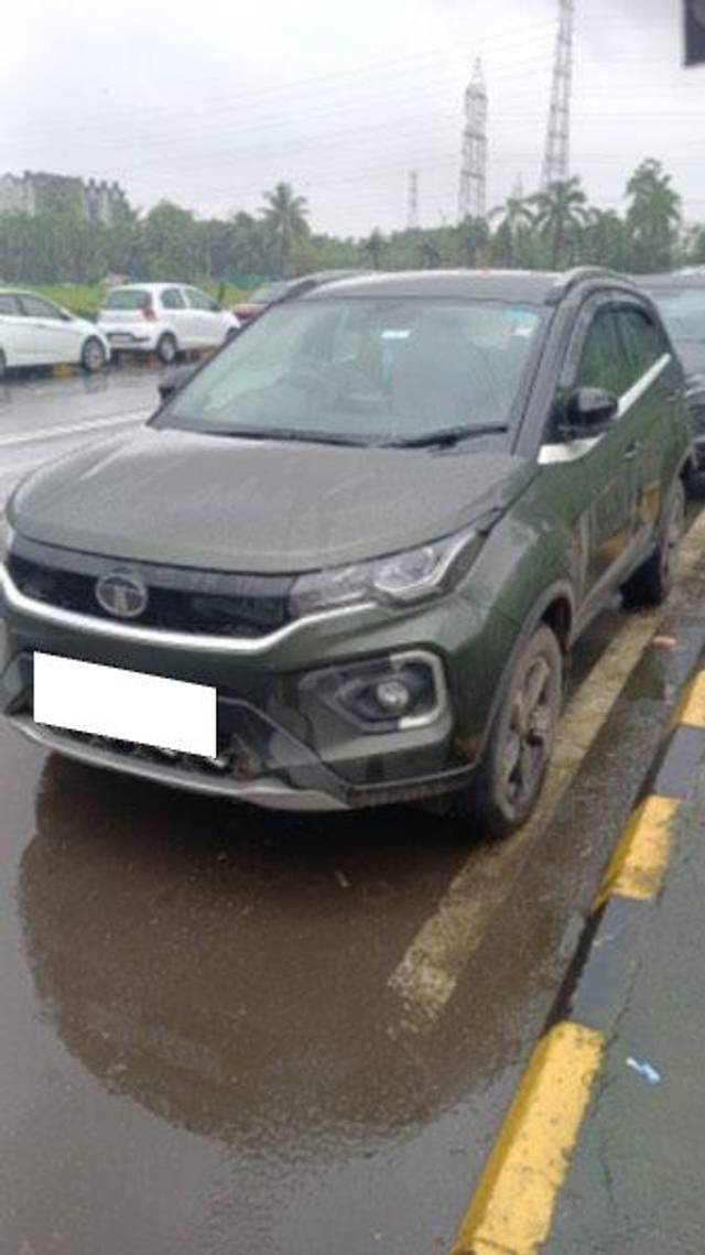https://images10.gaadi.com/usedcar_image/3688180/original/processed_4bd2f30e-802a-452f-b77a-cb84466f4d41.jpeg?imwidth=6401