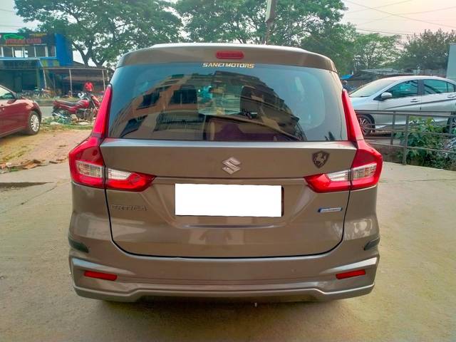 https://images10.gaadi.com/usedcar_image/3688190/original/processed_img2921967__usedcar_whatsappimage2023_11_07at51041pm_1__2531700905418_1700905431.jpeg?imwidth=6402