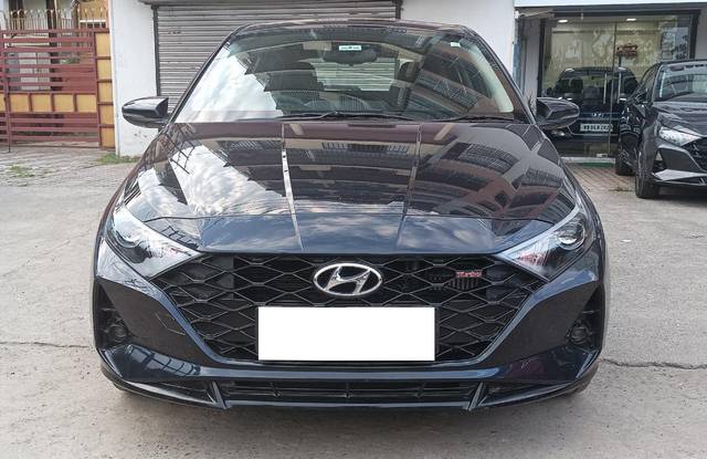 https://images10.gaadi.com/usedcar_image/3688201/original/processed_img2921976__usedcar_img_20230714_wa0152_2531700905639_1700905659.jpg?imwidth=6402