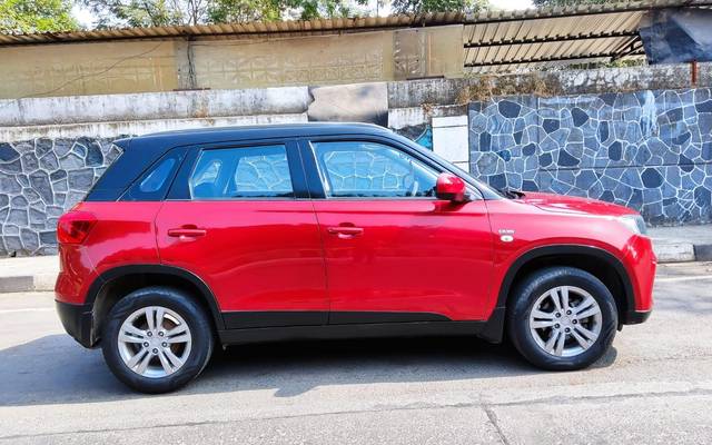 https://images10.gaadi.com/usedcar_image/3688240/original/processed_img2921998__used_car_2921998_1700906781.jpg?imwidth=6402