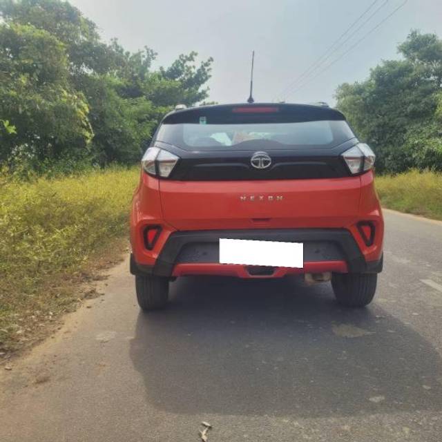 https://images10.gaadi.com/usedcar_image/3688243/original/processed_2dc81199-0974-4b00-9828-072ba82315ce.jpeg?imwidth=6402