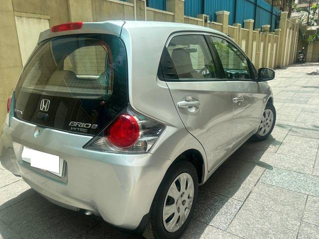 https://images10.gaadi.com/usedcar_image/3688275/original/processed_img2922019__usedcar_6_6241700907437_1700907462.jpg?imwidth=6402