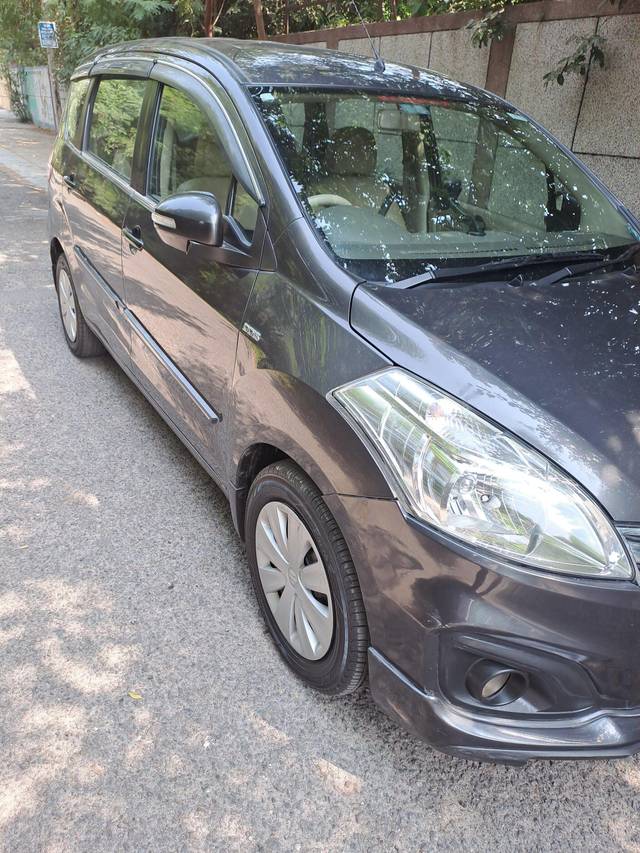 https://images10.gaadi.com/usedcar_image/3688280/original/processed_img2922024__used_car_2922024_1700908069.jpg?imwidth=6400