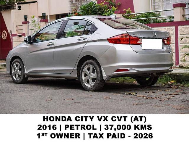 https://images10.gaadi.com/usedcar_image/3688323/original/processed_img2922051__usedcar_6_2471700908207_1700908226.jpg?imwidth=6402