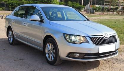 Skoda Superb Elegance 2.0 TDI CR AT Skoda Superb Elegance 2.0 TDI CR AT