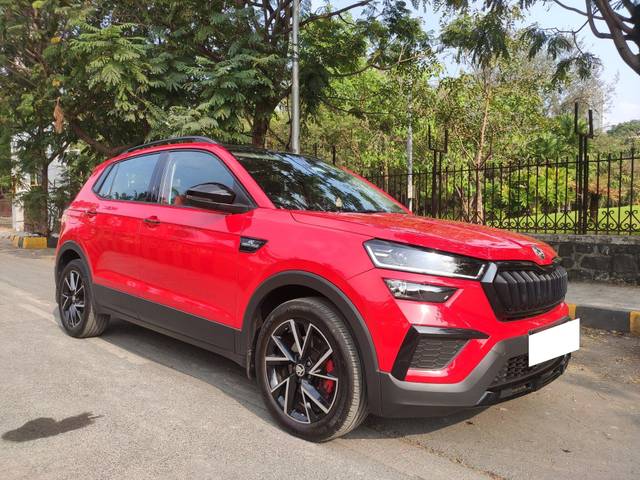 https://images10.gaadi.com/usedcar_image/3688354/original/processed_img2922074__used_car_2922074_1700909687.jpg?imwidth=6400
