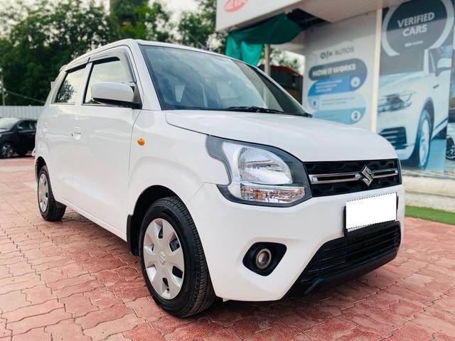 https://images10.gaadi.com/usedcar_image/3688368/original/processed_img2922082__usedcar_whatsappimage2023_07_10at62109pm_1__24361700909917_1700909930.jpeg?imwidth=6400