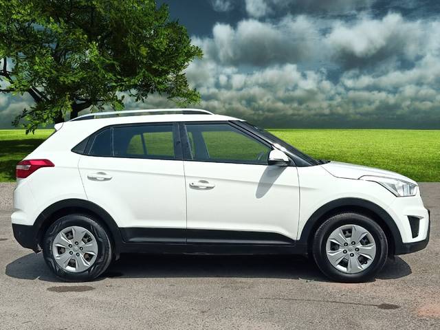 https://images10.gaadi.com/usedcar_image/3688383/original/img2922090__used_car_2922090_1700910733.jpg?imwidth=6401
