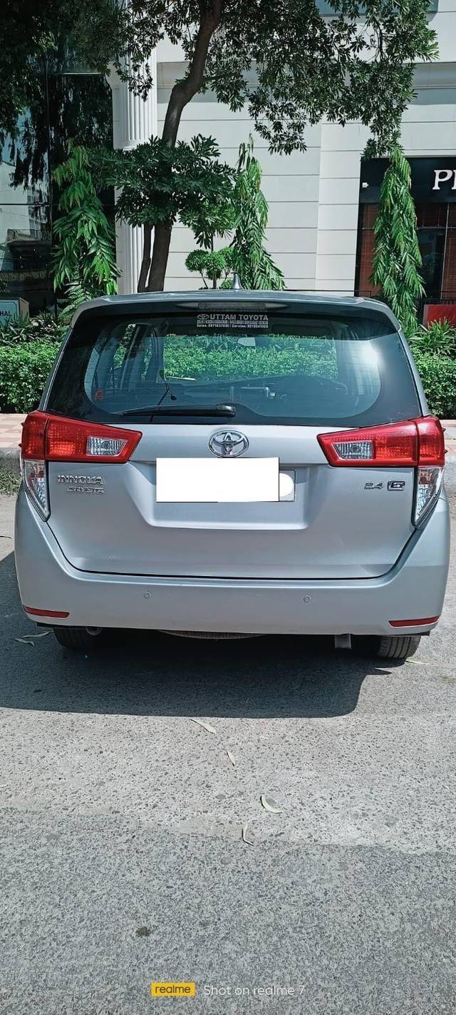 https://images10.gaadi.com/usedcar_image/3688398/original/processed_img2922100__used_car_2922100_1700911193.jpg?imwidth=6402