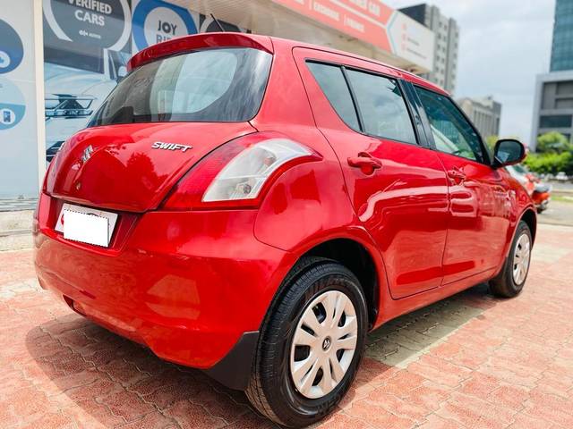 https://images10.gaadi.com/usedcar_image/3688406/original/processed_img2922105__used_car_2922105_1700911366.jpg?imwidth=6402