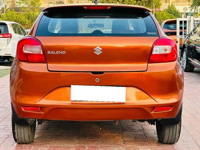 https://images10.gaadi.com/usedcar_image/3688411/original/processed_img2922109__used_car_2922109_1700911515.jpg?imwidth=6401