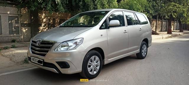 https://images10.gaadi.com/usedcar_image/3688412/original/processed_img2922110__used_car_2922110_1700911583.jpg?imwidth=6400