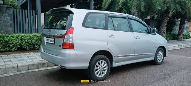 https://images10.gaadi.com/usedcar_image/3688418/original/processed_img2922115__used_car_2922115_1700911811.jpg?imwidth=6402