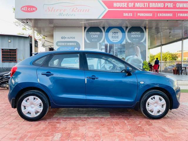 https://images10.gaadi.com/usedcar_image/3688442/original/processed_img2922137__used_car_2922137_1700911910.jpg?imwidth=6401