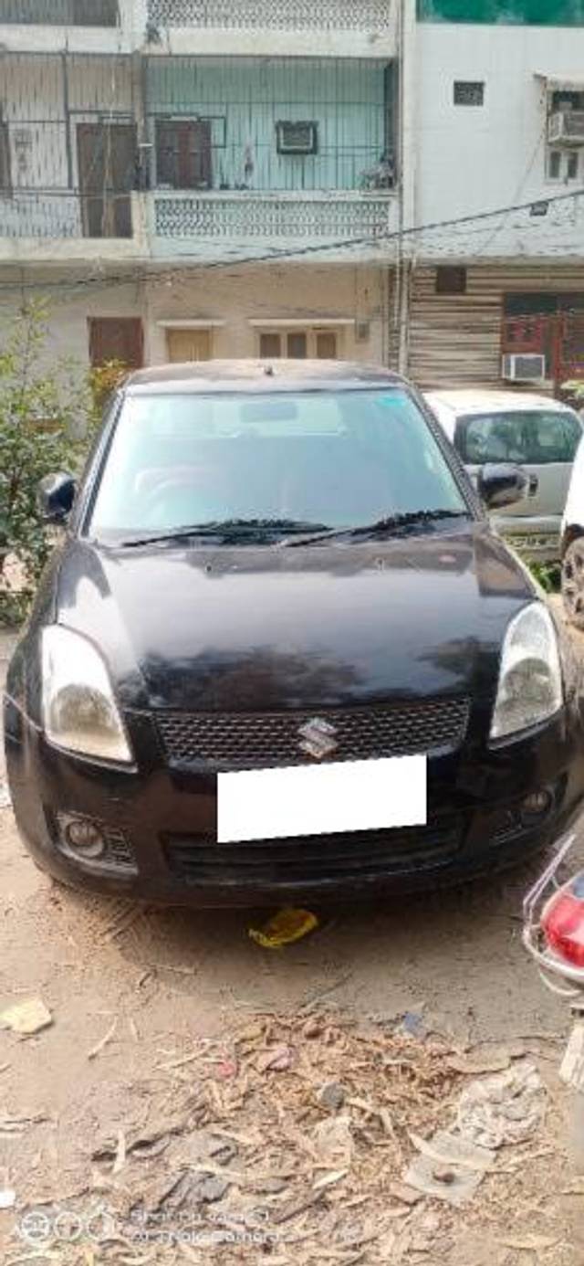 https://images10.gaadi.com/usedcar_image/3688476/original/processed_b2f86a1e-bdd3-4cbc-97f2-5babbfcbdc31.jpg?imwidth=6402