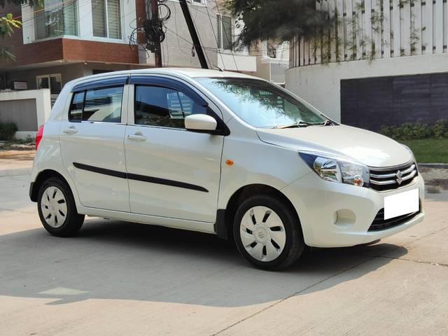 https://images10.gaadi.com/usedcar_image/3688507/original/processed_img2922174__used_car_2922174_1700914459.jpg?imwidth=6400