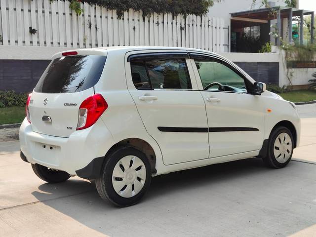 https://images10.gaadi.com/usedcar_image/3688507/original/processed_img2922174__used_car_2922174_1700914465.jpg?imwidth=6402