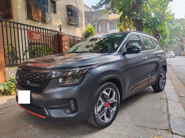 https://images10.gaadi.com/usedcar_image/3688562/original/processed_img2922210__usedcar_img_20231125_wa0009_11281700915163_1700915302.jpg?imwidth=6400
