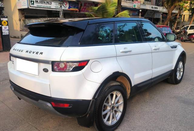 https://images10.gaadi.com/usedcar_image/3688616/original/processed_img2922235__used_car_2922235_1700918026.jpg?imwidth=6401