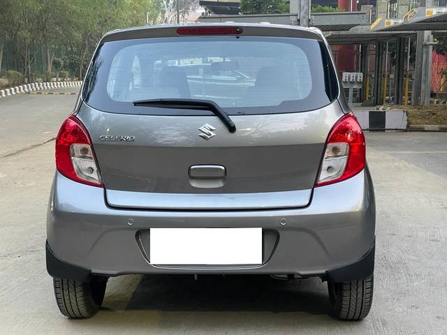 https://images10.gaadi.com/usedcar_image/3688722/original/processed_img2922267__used_car_2922267_1700922979.jpg?imwidth=6402