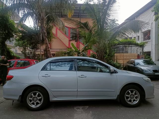 https://images10.gaadi.com/usedcar_image/3688723/original/processed_img2922268__usedcar_5_2922268_1700981913.jpeg?imwidth=6401
