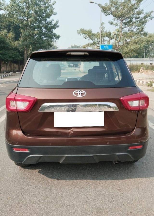 https://images10.gaadi.com/usedcar_image/3688817/original/processed_img2922274__used_car_2922274_1700928553.jpg?imwidth=6402