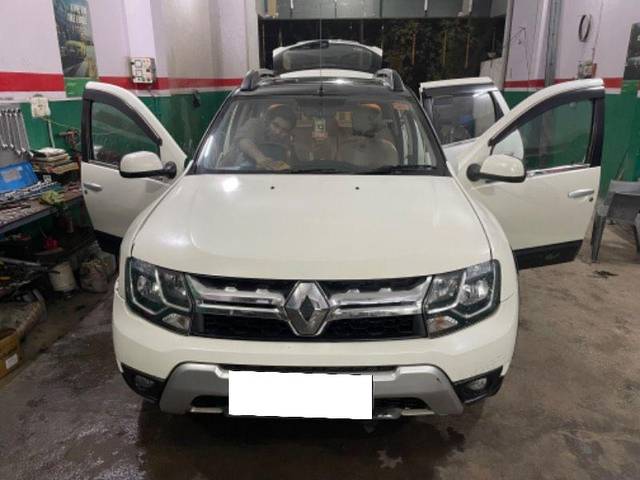 https://images10.gaadi.com/usedcar_image/3688849/original/processed_d8275429-ae75-4594-83a1-d21ed4ca374c.jpeg?imwidth=6400