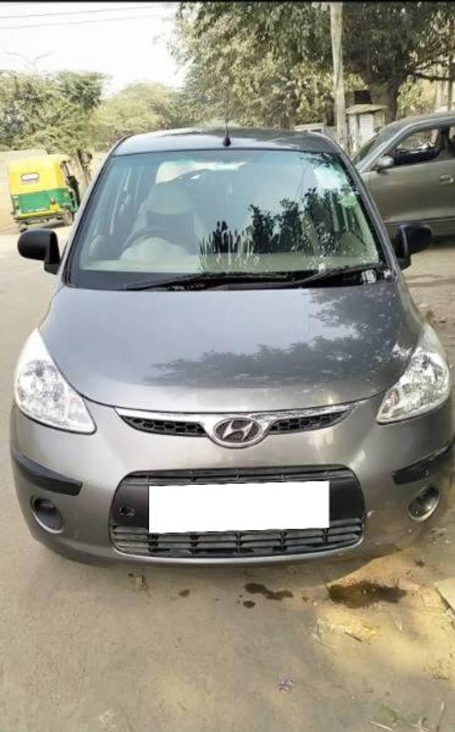 https://images10.gaadi.com/usedcar_image/3688855/original/processed_b950e60c-fb6f-4625-8000-32d178994e47.jpg?imwidth=6400