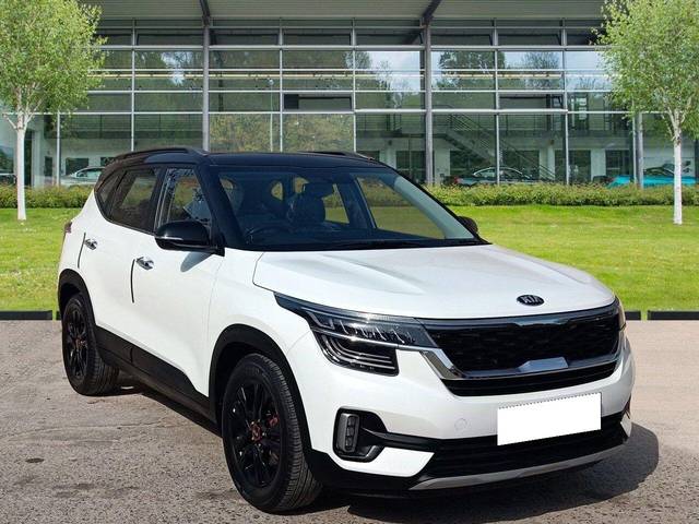https://images10.gaadi.com/usedcar_image/3688910/original/processed_img2922294__used_car_2922294_1700934031.jpg?imwidth=6400