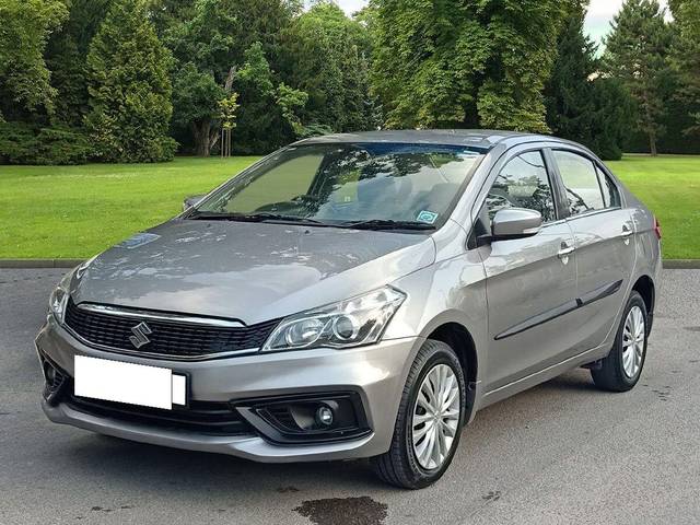 https://images10.gaadi.com/usedcar_image/3688920/original/processed_img2922296__used_car_2922296_1700934618.jpg?imwidth=6402