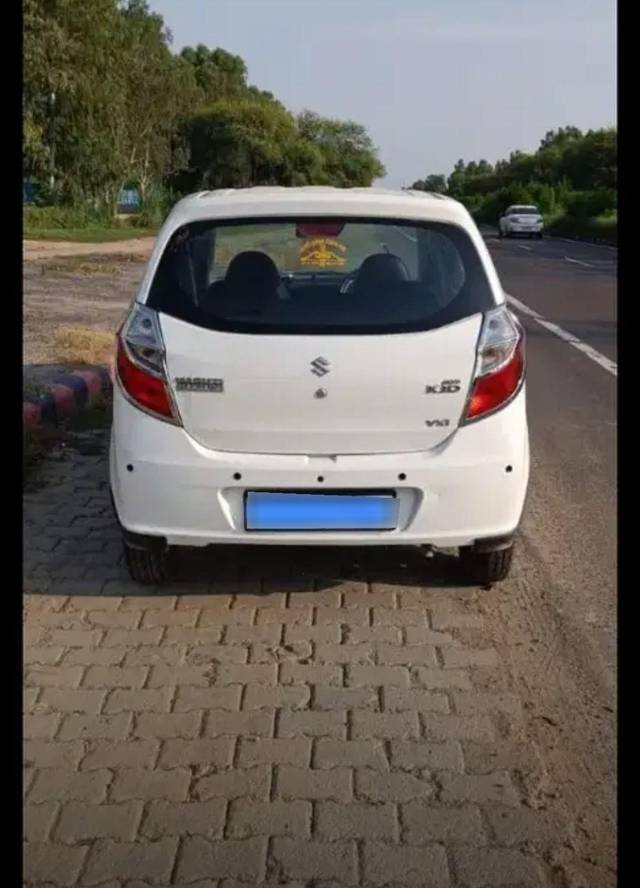 https://images10.gaadi.com/usedcar_image/3688959/original/processed_5b43fe6c-3a14-4eb6-9dac-0c2f0985e6ac.jpg?imwidth=6401