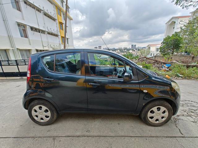 https://images10.gaadi.com/usedcar_image/3688989/original/processed_img2922307__used_car_2922307_1700941664.jpg?imwidth=6401
