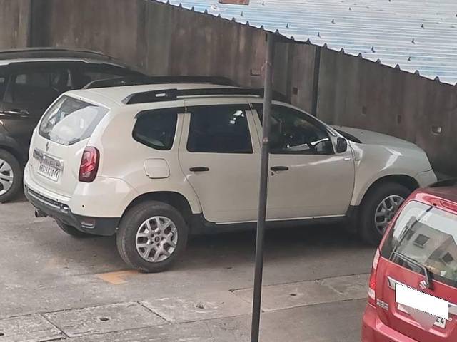 https://images10.gaadi.com/usedcar_image/3689014/original/processed_be9e4e63-b62f-467b-a879-53dce56ba73e.jpg?imwidth=6400