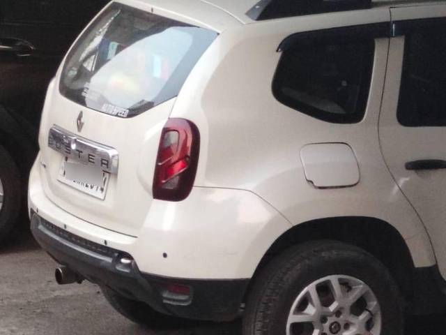 https://images10.gaadi.com/usedcar_image/3689014/original/processed_e032e329-7bd2-4feb-8aae-5d965170c749.jpg?imwidth=6402
